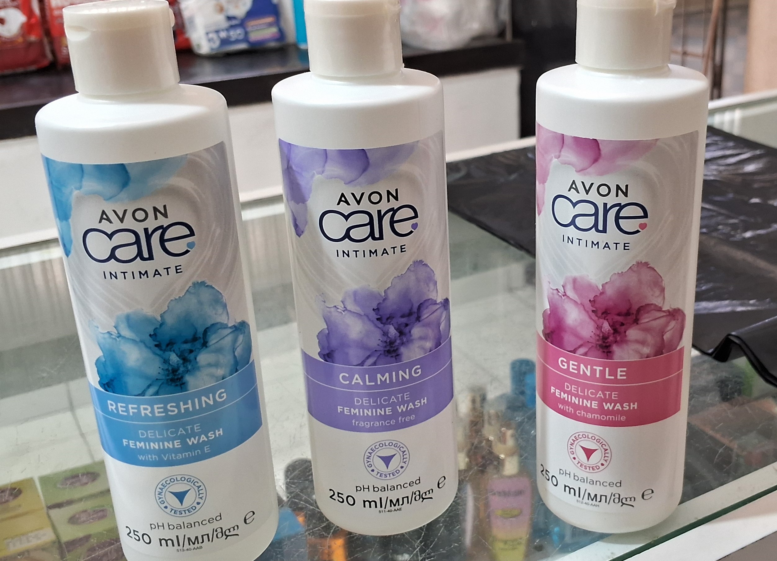 Avon Faminine Wash 250ml